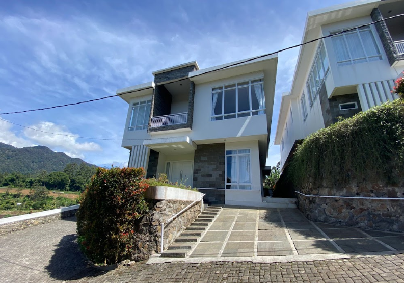 Villa Trisan 2 Minimalis – Bisa Untuk 15-20 Orang