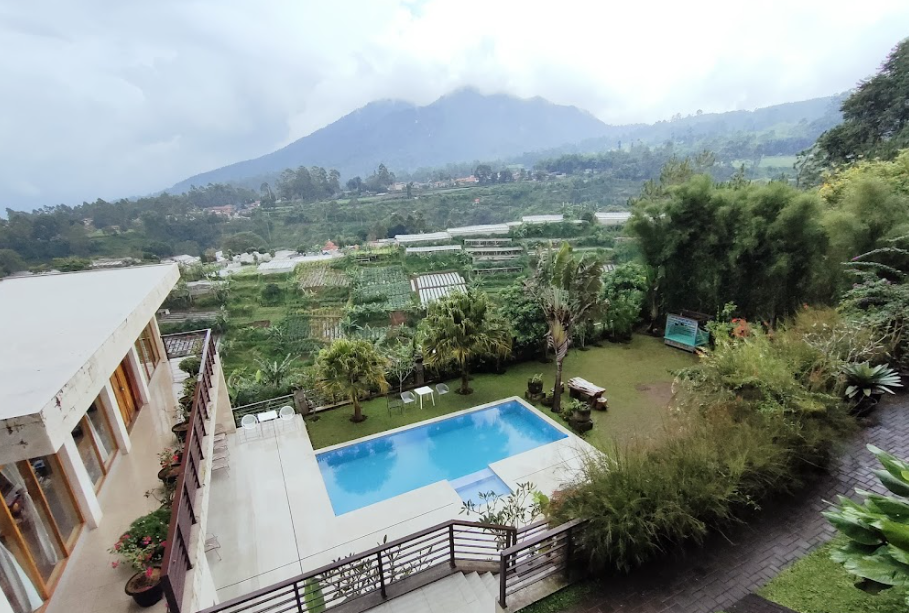 Villa Kapasitas 50 Orang di Bandung